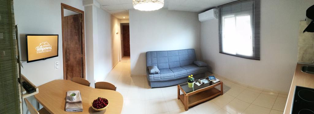 Apartaments Els Temporers Corbera Exterior foto